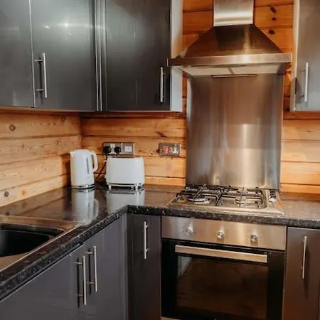 Finlodge- Pet-friendly Scandinavian Callington