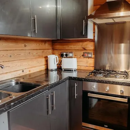Finlodge- Pet-friendly Scandinavian Holiday home
