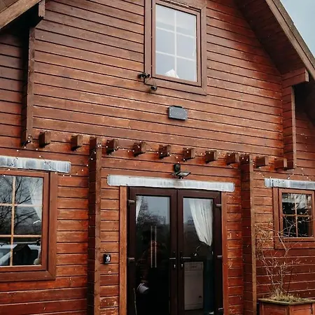 Holiday home Finlodge- Pet-friendly Scandinavian Callington