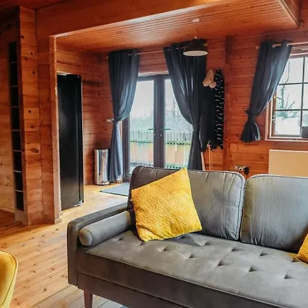 Finlodge- Pet-friendly Scandinavian